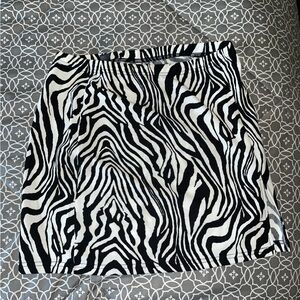 SHEIN Tall Zebra Striped Split Hem Skirt | Size L(8/10)